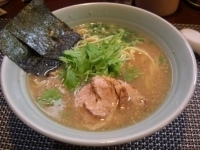 「らーめん（太麺） ￥650」@らーめん 寅屋の写真