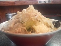 「らーめん（全部多めで）￥550」@どっと屋の写真