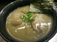 「汐そば + 味玉   \800-」@麺匠 呉屋の写真