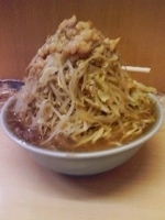 「ラーメン+麺ちょい増し+ヤサイ、アブラ、ニンニク少し」@ラーメン富士丸 北浦和店の写真