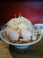 「ラーメン 600円 野菜大目 ニンニク少な目」@ラーメン髭の写真