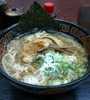 「こってり醤油（大盛）」@らーめん尾道学校 東大宮分校の写真