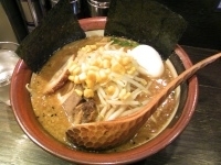 「特みそこってりらーめん 900円」@らーめんダイニング ど・みそ 京橋本店の写真