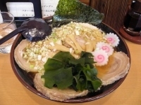 「しょうゆ+チャーシュートッピ（￥500+300）」@アカハナラーメン 小手指店の写真