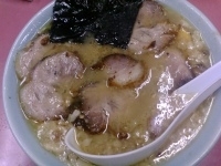 「塩チャーシューメン（背脂塊でいい?）値段失念」@ラーメン 日本一の写真