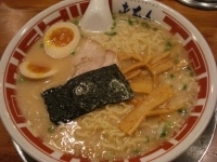 「ラーメン大+煮玉子」@屯ちん 新宿店の写真