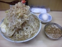 「ラーメン（750円）ちょい増し（150円）生玉子（50円）」@ラーメン富士丸 北浦和店の写真