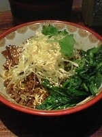 「汁なし坦々麺（中盛）+小ビール」@四川屋台の写真