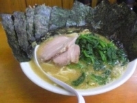 「ラーメン+大盛+のりダブル+ほうれんそう+半ライス」@らーめん 㐂輪の写真