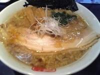 「こて旨醤油らーめん」@麺や三笑 つばさの写真