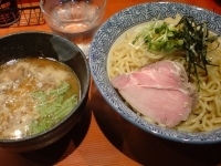 「濃厚豚骨魚介つけ麺_魚介（+大盛り）680円→340円+100円」@麺処 ほん田の写真