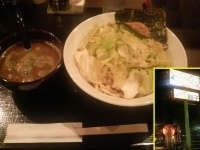 「つけ麺（大盛）+どかキャベツ」@ブラウンの写真