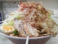 「辰醤油（野菜、ニンニク、唐辛子）￥700」@らーめん 辰屋の写真