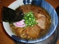 「醤油らーめん（平打麺）￥600」@麺屋 湯や軒の写真