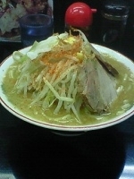 「ラーメン（野菜チョイ増し、ニンニク、唐辛子）」@らぁめん 元気の源の写真