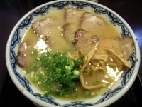 「チャーシューメン 替玉」@博多麺房 赤のれん 西麻布本店の写真