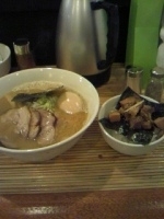 「特製らーめん&チャーシュほぐし丼」@らーめん こてつの写真