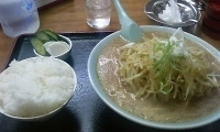 「味噌ラーメン+ライス 850円」@らーめんやっこの写真
