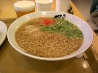 「Bセット（らーめん・ぎょうざ）」@博多長浜ラーメン風び 錦糸町オリナス店の写真