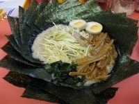 「ネギラーメン￥710（麺硬め・超コッテリ）+メンママシ￥120+」@ラーメンショップ 尾島店の写真