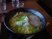 「塩らぁめん」@北海道らぁめん 伝丸 6号石岡大橋店の写真