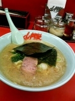 「醤油ラーメン中盛 700円」@ラーメン山岡家 いわき店の写真