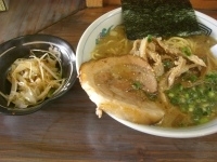 「七・三・ラーメン（太麺） 600円」@麺屋 龍次の写真