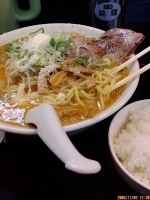 「味噌カレーらーめん（サービス大盛）+チーズ+半ライス=780円+」@北海とんこつらーめん 純輝 白井店の写真