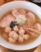 「支那そばチャーシュー（塩）+つみれ+味玉」@支那そば 一本気の写真