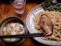 「紫つけ麺・中盛り（750円）」@つけ麺 紫匠乃 門前仲町店の写真