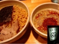 「辛いつけ麺ボーラ（特盛） 800円+150円=950円」@○心厨房の写真