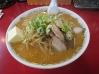 「みそバター 850円 （大盛無料）」@万太郎ラーメン 妻有ショッピングセンター店の写真