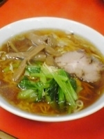 「醤油ラーメン（￥450）、大盛り（￥100増し）」@ハマラーメンの写真