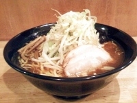 「ラーメン大盛り￥800（野菜ダブル・油増し）」@さんばの写真