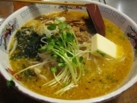 「味噌バターらーめん」@らーめん&焼肉 もも太郎 山川店の写真