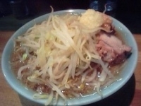 「らーめん （にんにく） 600円」@ラーメン髭の写真