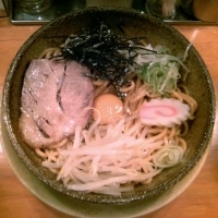 「油生玉子そば 650円」@らあ麺 やったる 新宿店の写真