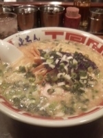 「ラーメン大（麺かため）」@屯ちん 池袋本店の写真