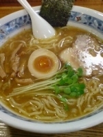 「Cセット（ラーメン+ミニ三色丼）\950」@和風らーめん 大家の写真