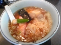 「ワンタンメン 900円」@支那そば めでた屋の写真