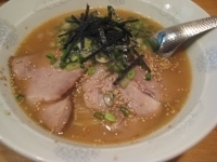 「豚骨しょうゆ」@麺匠 四神伝の写真