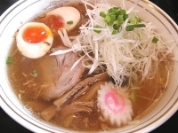 「らーめん（ねぎトッピング）」@魚だしラーメン 若竹の写真