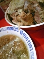 「ざるラーメン 豚玉子入り カラメ」@ラーメン二郎 府中店の写真