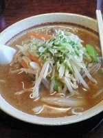 「味噌ラーメン（850円）・大盛り（100円）・ランチサービス（-」@太新の写真