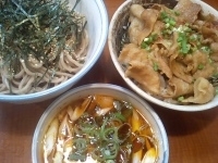 「もりそば+肉丼（580円+350円）」@山勝軒の写真