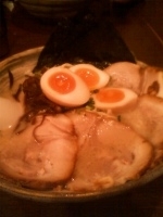 「スペシャル極+替玉（クーポン）」@麺屋 侍の写真