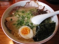 「[02]長浜チャーシュー（バリカタ）￥900+[12]替玉￥15」@ハングリードラゴンの写真