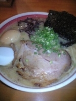 「味玉中太麺\650+大盛\50+替え玉\100」@とんこつラーメン 光★MENJIの写真