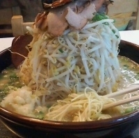 「もやしラーメン+大盛+青森産生にんにく」@博多どんたくの写真