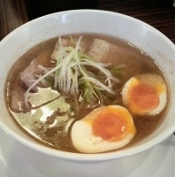 「塩全部乗せラーメン」@アイバンラーメンの写真